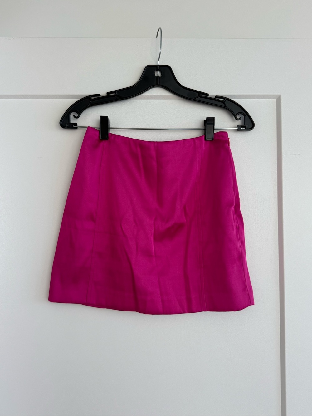 H&M Bright Fuchsia Mini Skirt - shorts